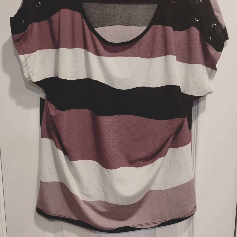 Stylish Striped Short Sleeve Top in Black, White, and Mauve